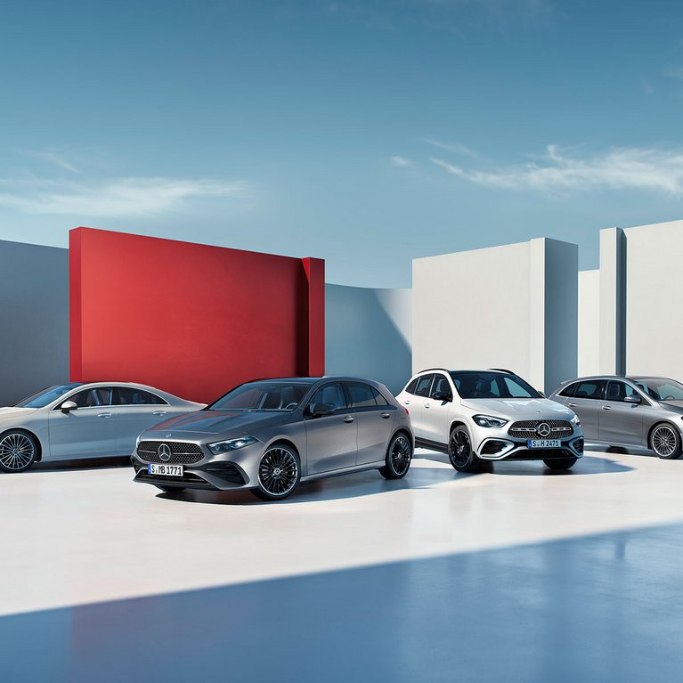 Mercedes-Benz Kompaktwagen – A-Klasse, B-Klasse, CLA und GLA in moderner Umgebung, verfügbar mit 0,99 % Finanzierungszins bei S&G.